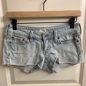 Tilt shorts